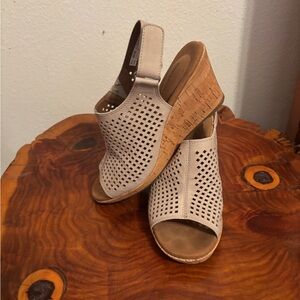 Rockport Perforated Tan Wedge Sandals